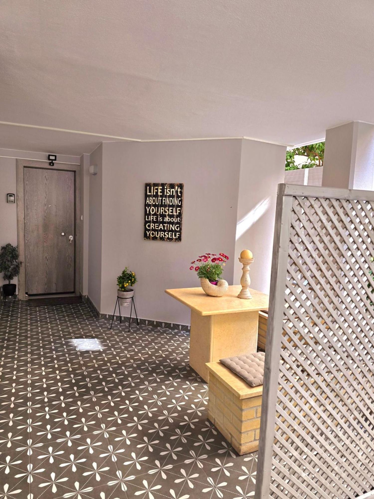 Glyfada'S Cosy Apartments Athén Kültér fotó